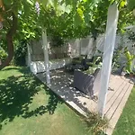 Grandma's Garden Aparthotel 3*