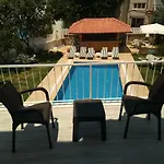 Grandma's Garden Aparthotel Dalyan