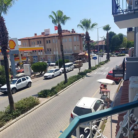 Hotel de apartamente Grandma's Garden 3*