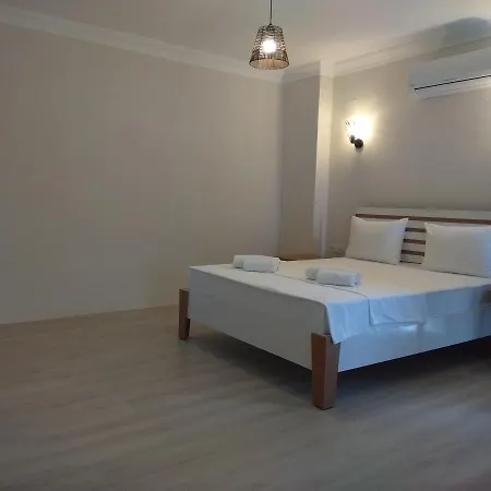 Aparthotel Grandma's Garden 3*