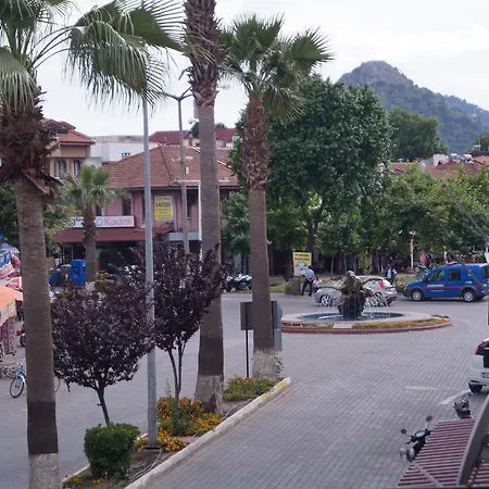 Grandma's Garden アパートホテル 3*