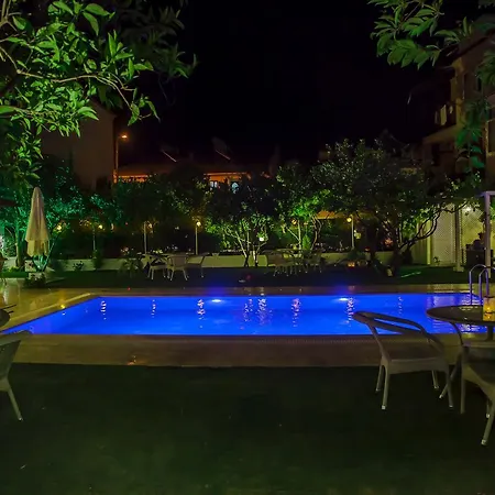 Grandma's Garden Lejlighedshotel 3*