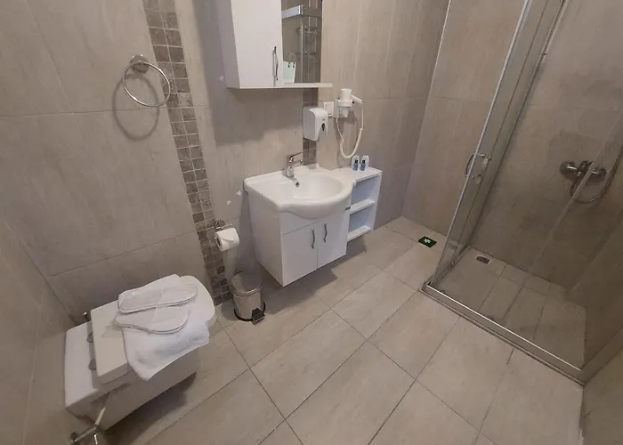 Grandma's Garden Aparthotel 3*