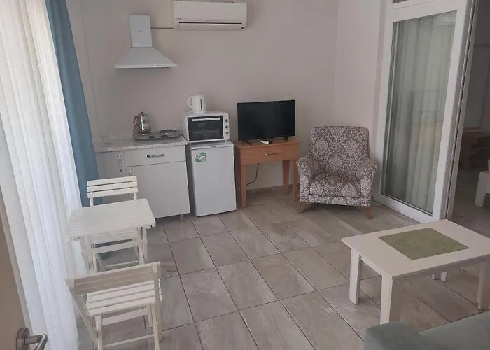 Grandma's Garden Aparthotel