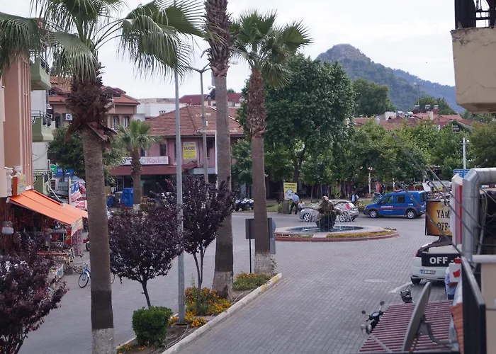 Grandma's Garden Aparthotel 3*